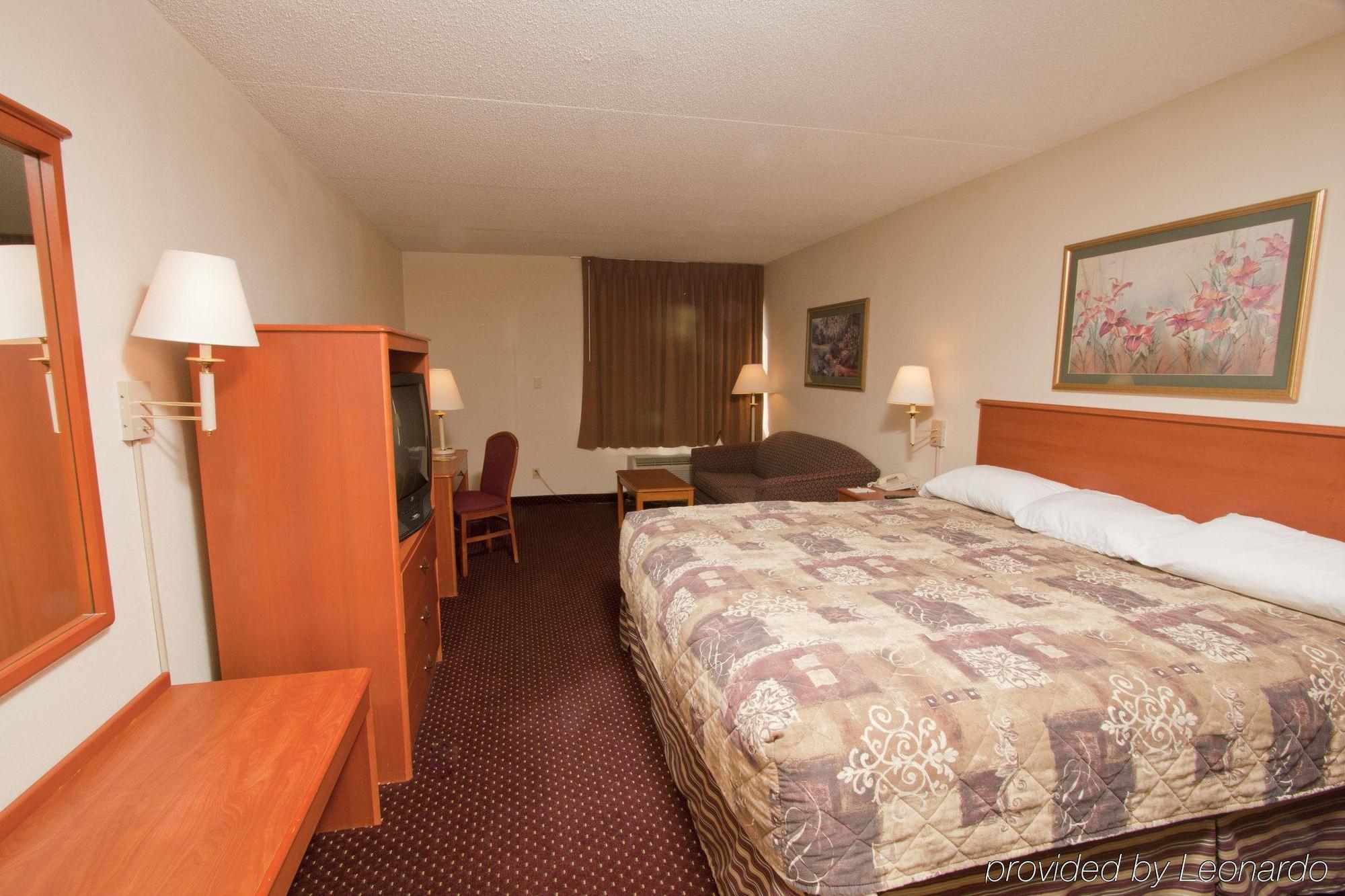 The Garden Inn Элкхарт Экстерьер фото