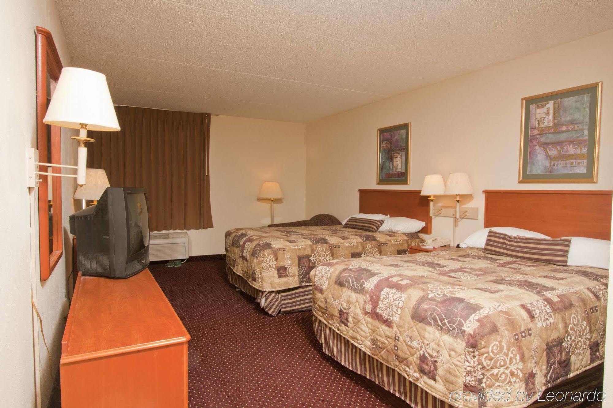 The Garden Inn Элкхарт Номер фото