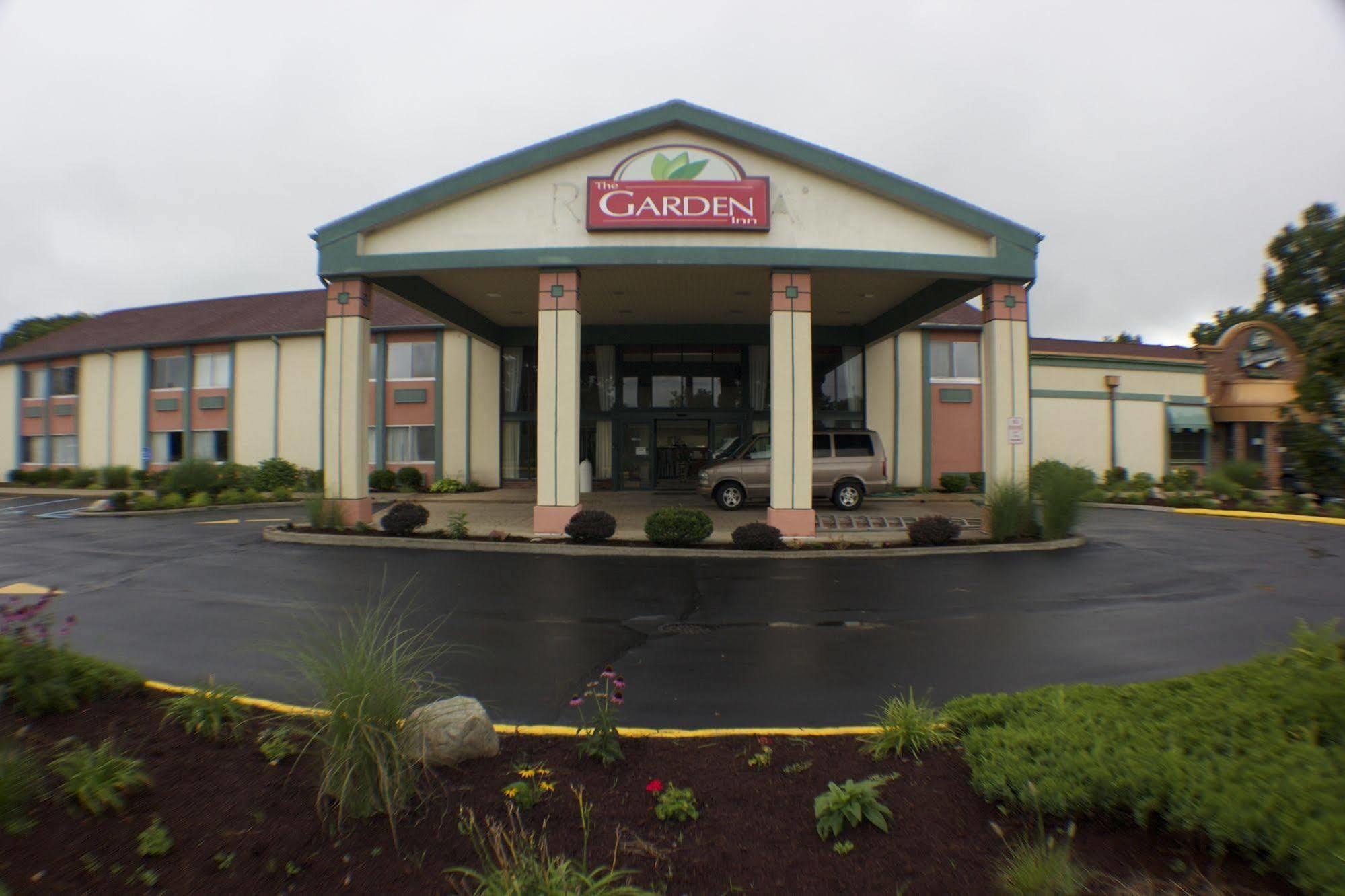 The Garden Inn Элкхарт Экстерьер фото